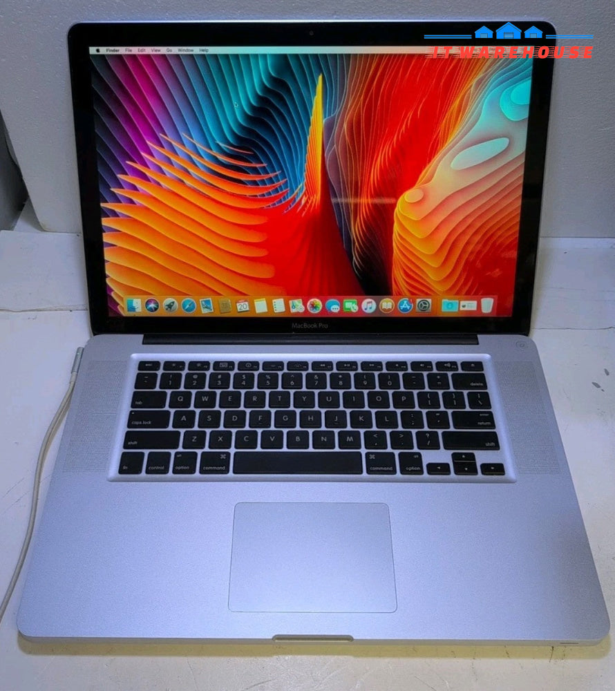 Apple Macbook Pro 15" A1286 2011/ i7 - 2.0GHz/4GB /500GB HDD/10.13 (READ) -