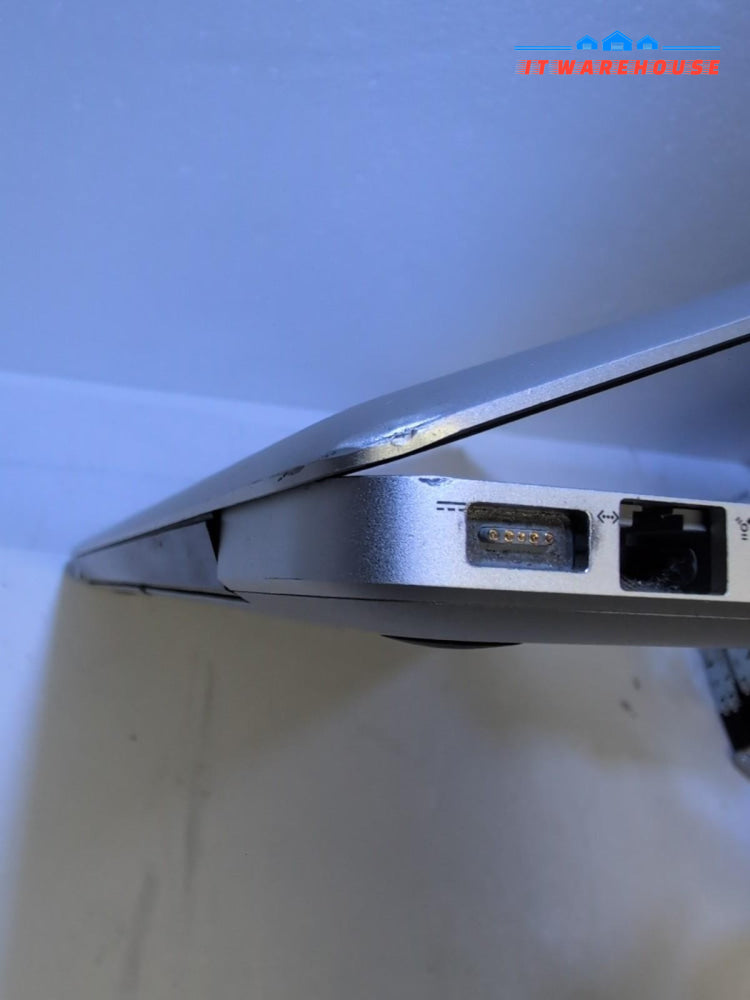 Apple Macbook Pro 15" A1286 2011/ i7 - 2.0GHz/4GB /500GB HDD/10.13 (READ) -