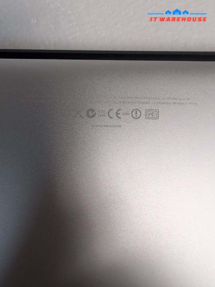 Apple Macbook Pro 15" A1286 Mid 2010/ i7 - 2.66GHz/4GB /128GB SSD (READ,AS IS) -