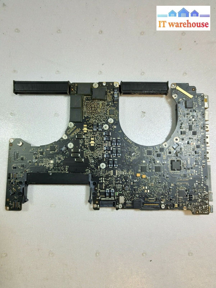 - Apple Macbook Pro A1286 15’’ 820-2915-A Logic Board 639-2231 A (For Parts)