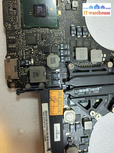 Apple Macbook Pro A1286 2.4GHz 15'' 820-2850-A Logic Board (FOR PARTS)