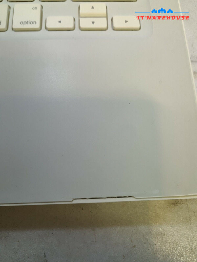 - (AS IS) 2x Apple A1181 MacBook 2007  W/C2D 2.4ghz /2G /160G HDD (NO AC/NO BAT)