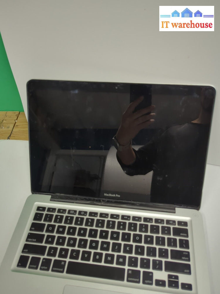 (As Is) 3X Apple Laptop (2X Macbook Pro 1X Powerbook G4) No Ac *Read* -