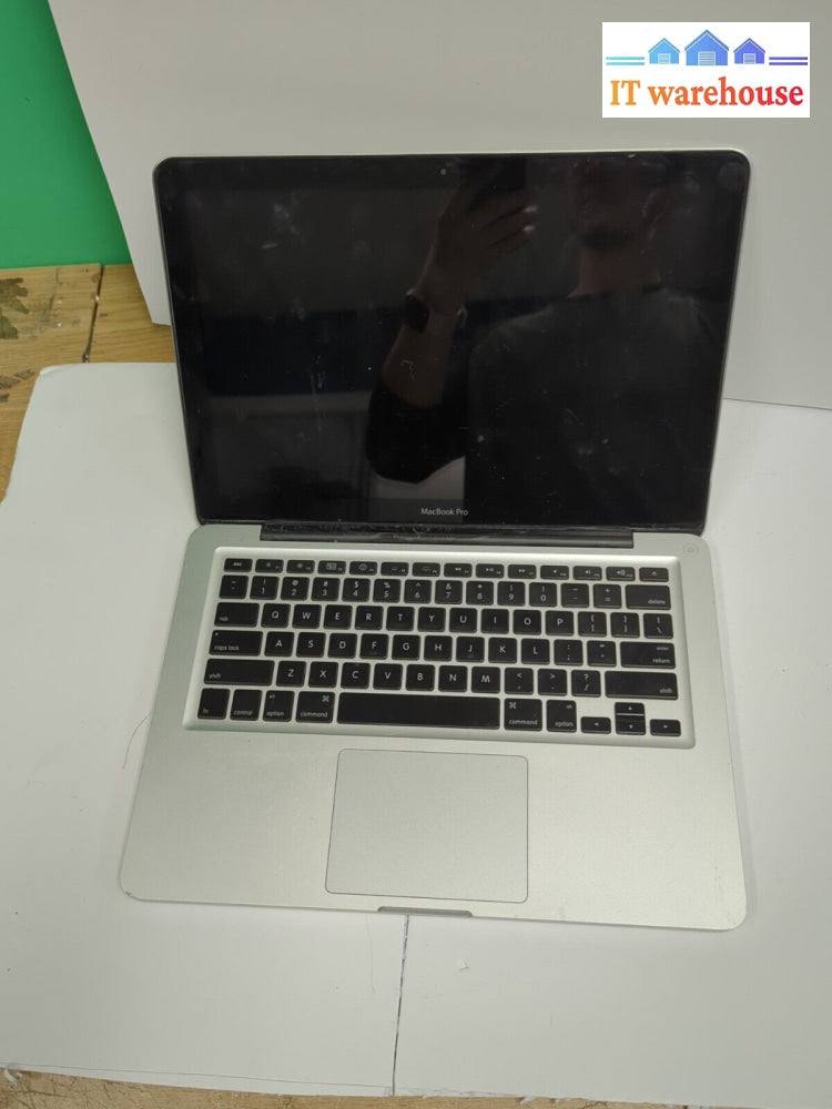 (As Is) 3X Apple Laptop (2X Macbook Pro 1X Powerbook G4) No Ac *Read* -
