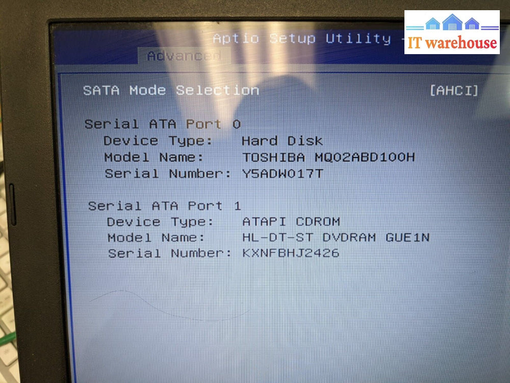 - (AS IS) Asus X456U 14'' LAPTOP i5-6200U CPU/8GB RAM/ 1TB HDD (LCD ISSUE)