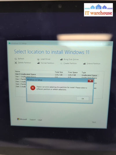 (AS IS) Microsoft Surface Pro 1796 12.3” (SSD and Touch Screen issues) -