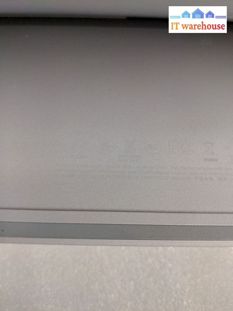 - (As Is) Surface Pro 3 1631 I5-4300U /4Gb/128Gb Ssd Win8(Lcd Cracked/No Touch)