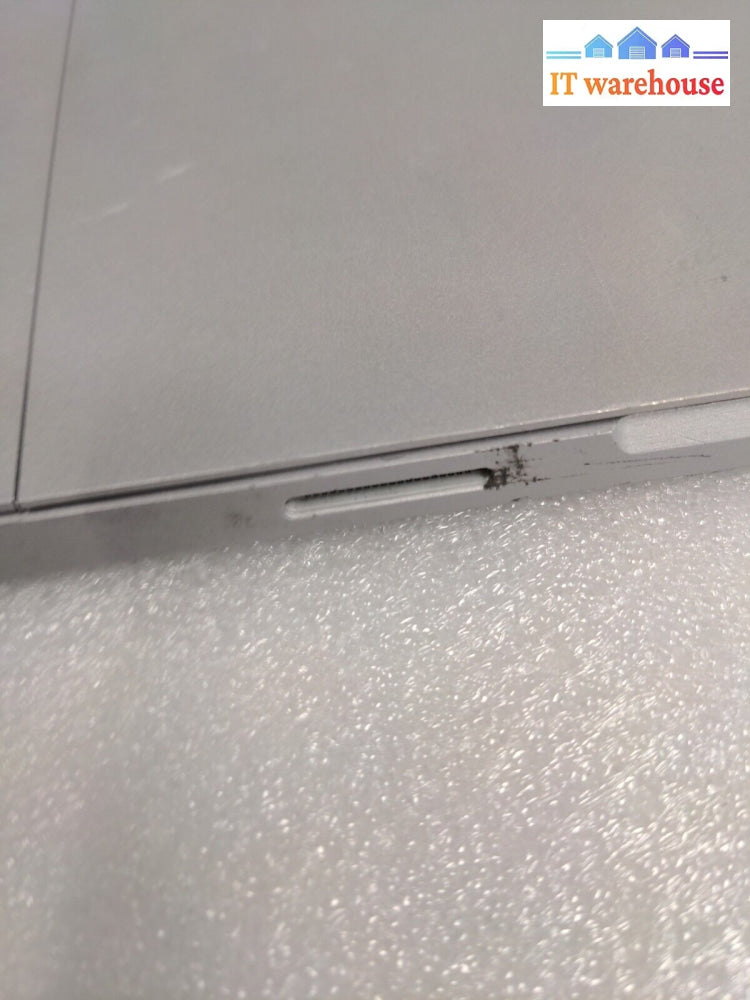 - (As Is) Surface Pro 3 1631 I5-4300U /4Gb/128Gb Ssd Win8(Lcd Cracked/No Touch)