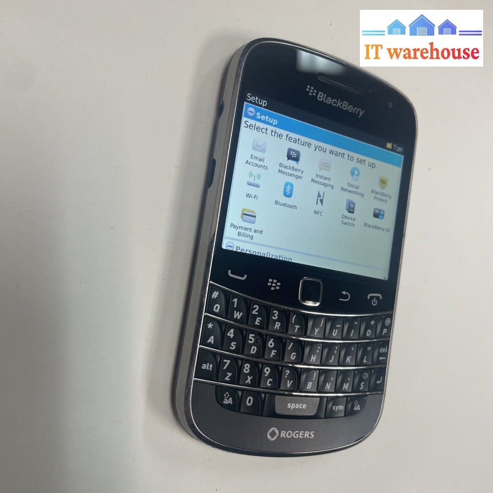 BLACKBERRY BOLD 9900 - 8GB - cell phone (No battery.  carrier: Rogers, Fido)