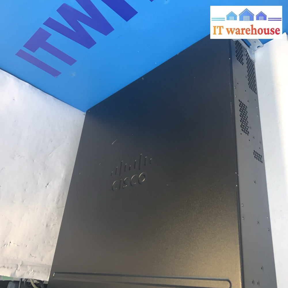 CISCO INTEGRATED SERVICE ROUTER CISCO2951/K9 V06 (3x Cisco VIC2-4FX0)