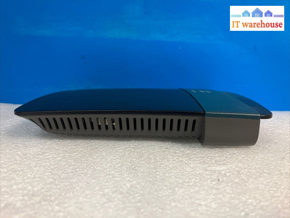 Cisco Linksys EA2700 Dual Band 4-Port Gigabit Wireless Router With Adapter ~
