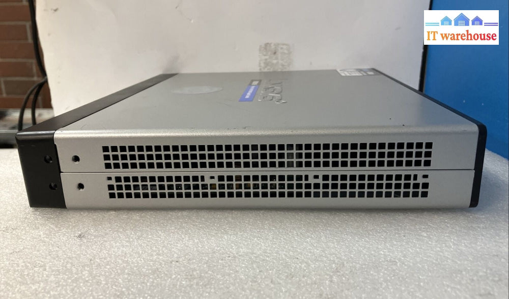 Cisco Linksys SR2016 Ver2.2 16-Port 10/100/1000 Gigabit Ethernet Switch ~