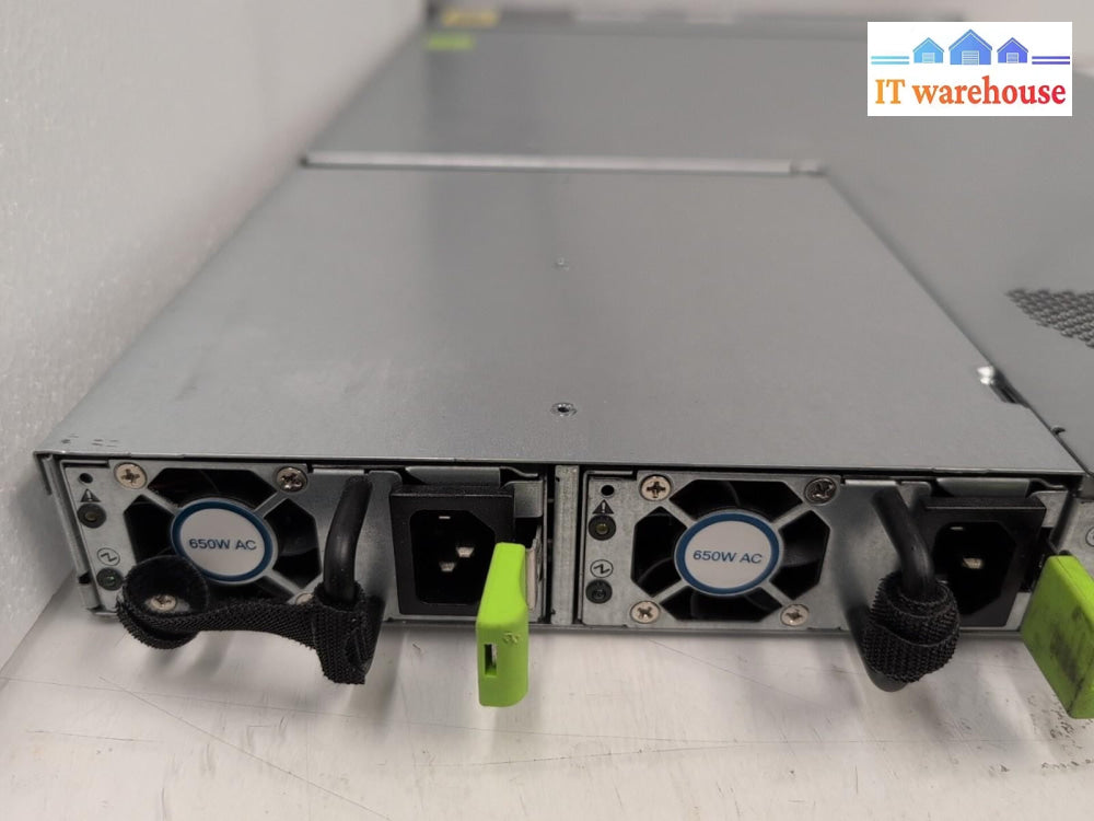 Cisco UCS-C220-M3 2.5" SFF SERVER  2x E5-2609 CPU /32GB/ Dual PSU (NO CADDY) -