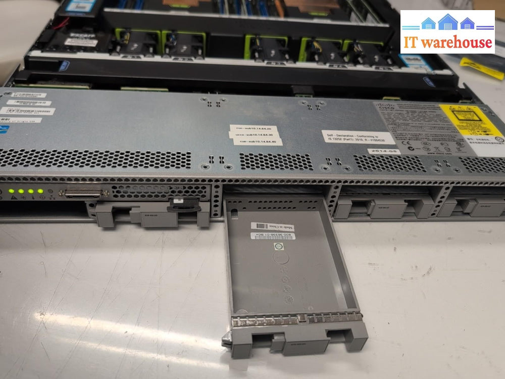 Cisco UCS-C220-M3 2.5" SFF SERVER  2x E5-2609 CPU /32GB/ Dual PSU (NO CADDY) -
