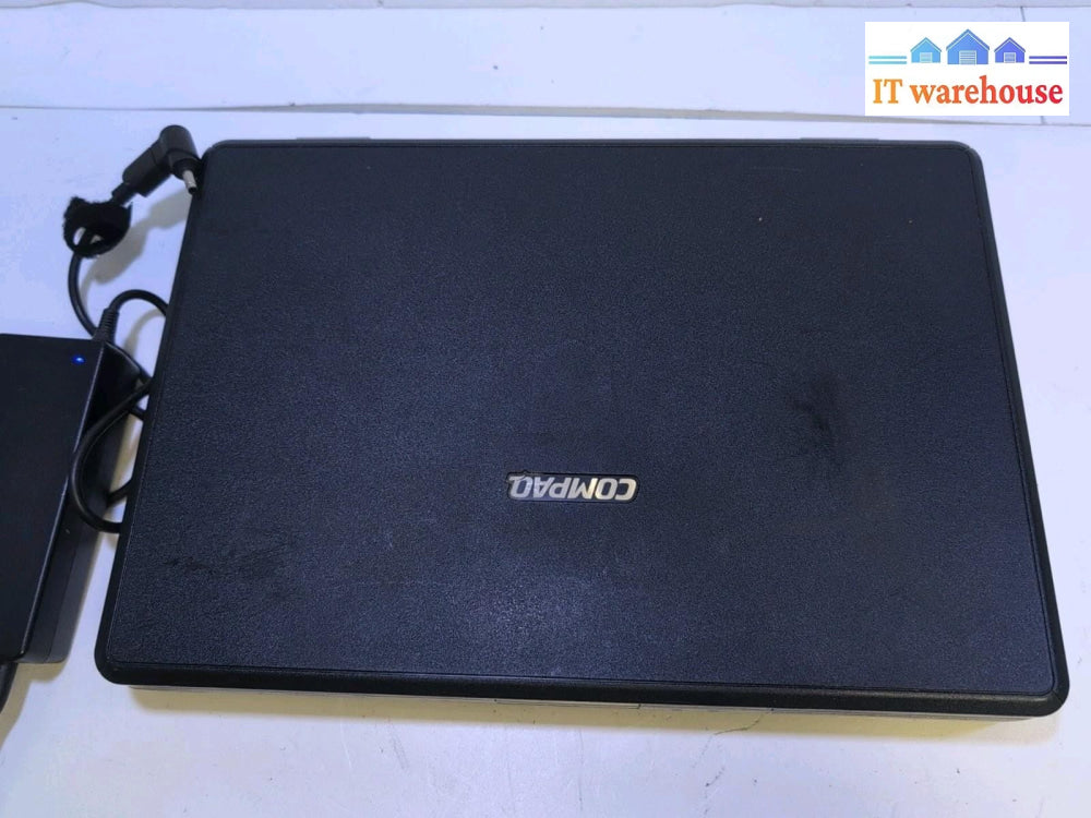 Compaq Predation V2000 14" Laptop Intel T2300 CPU /504MB /120GB /Windows XP  -