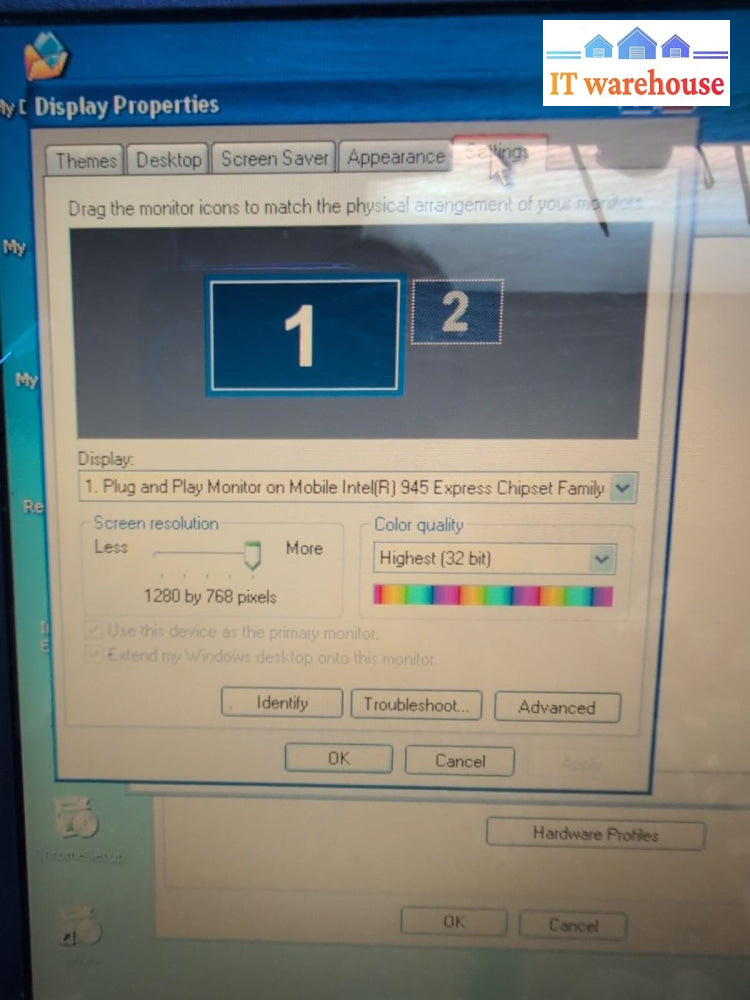 Compaq Predation V2000 14" Laptop Intel T2300 CPU /504MB /120GB /Windows XP  -
