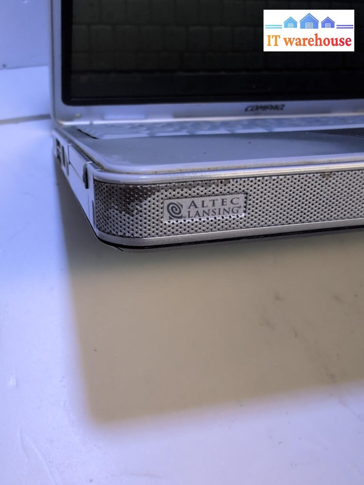 Compaq Predation V2000 14" Laptop Intel T2300 CPU /504MB /120GB /Windows XP  -