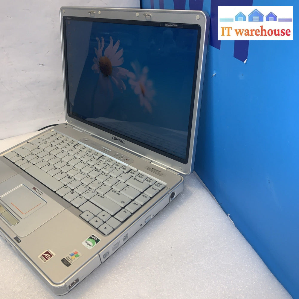 Compaq Predation V2000 AMD Septum 3100+ 1.8GHZ 2GB 40GB Windows XP SP3 Laptop