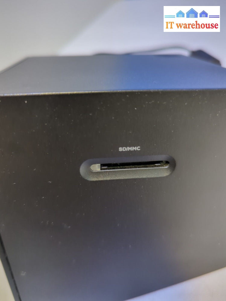 D-LINK BOXEE DSM-380 Media Box  With AC Adapter (No Remote) Tested -
