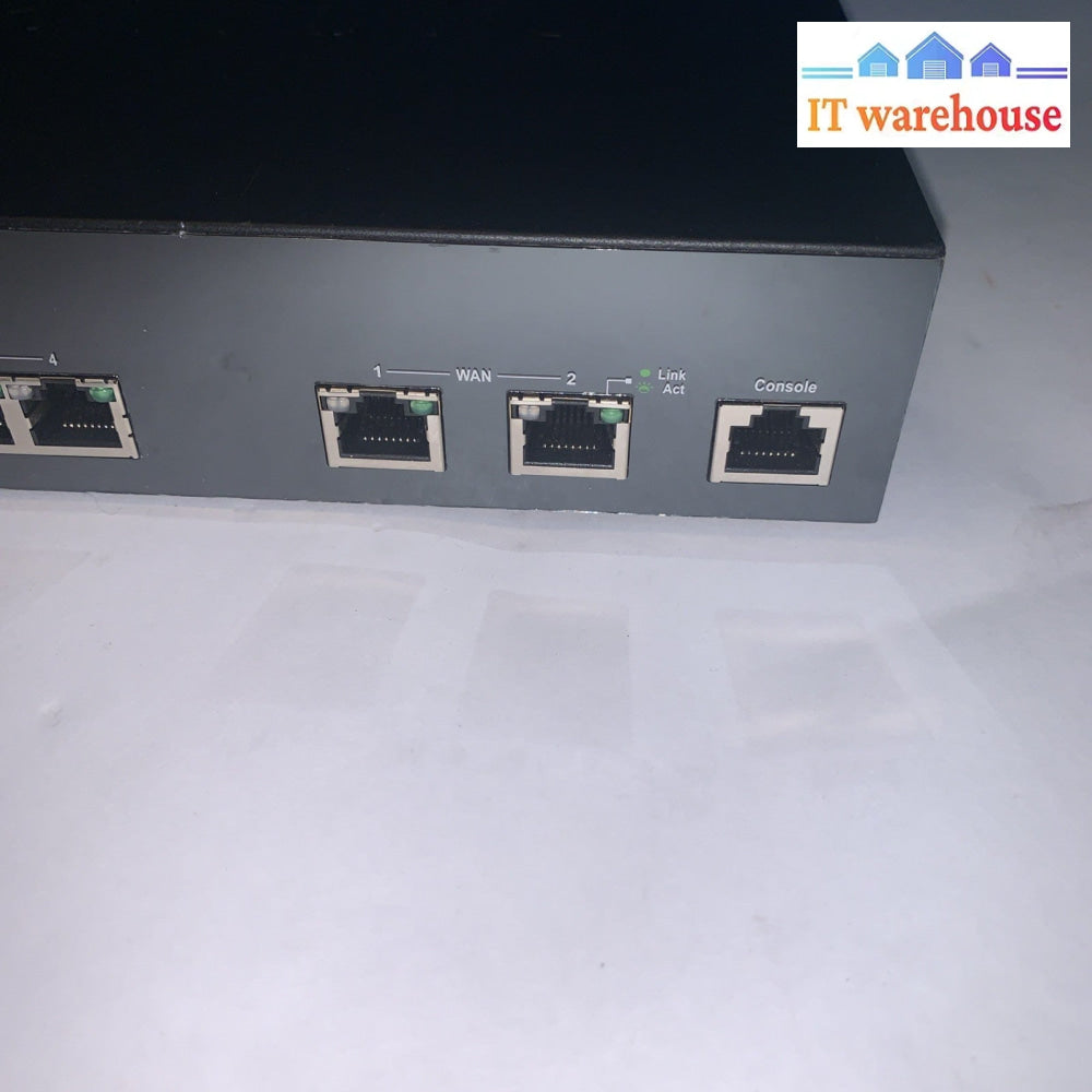 D-Link Dual WAN 4-Port Gigabit Wireless AC VPN Router DSR-500AC