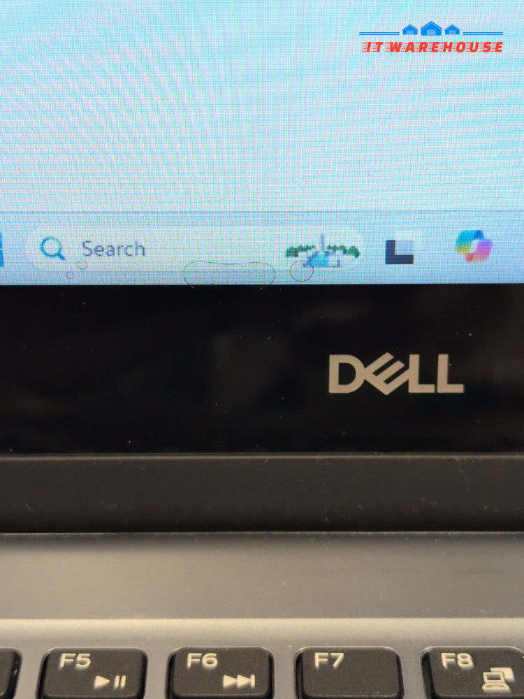 Dell Inspiron 14 5000 14" Touch Laptop i3-8145U /8GB RAM /256GB SSD /Win 11 -
