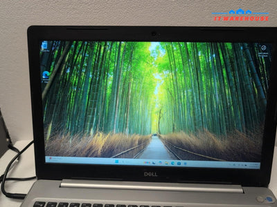 Dell Inspiron 15 5570 15.6" Laptop i5-8250U 1.60GHz /12GB RAM/240GB SSD/Win 11 -