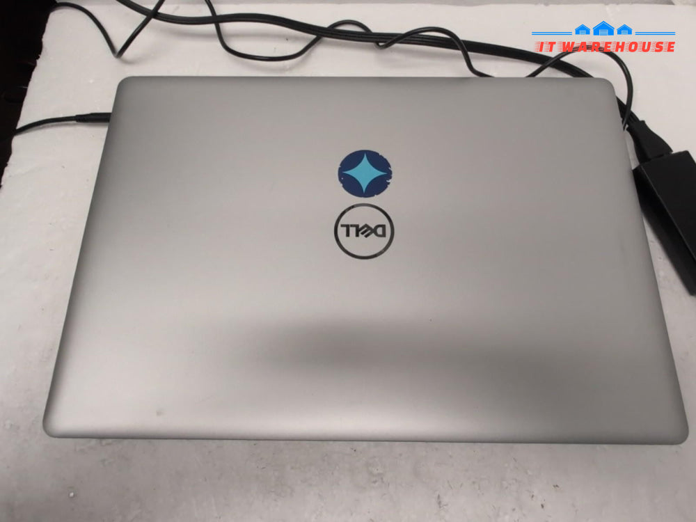 Dell Inspiron 15 5570 15.6" Laptop i5-8250U /12GB RAM/256GB SSD /Win 11 (READ) -
