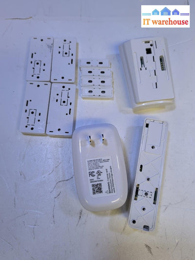DSC PowerG Security Kit: PG9914 Motion+ADC-W110 Smart Plug +PG9935 +4x PG9303 -