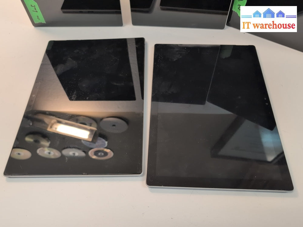 (For Parts) 5x Microsoft Surface Pro (4x 1724 128GB,  1x 1976 256GB) NO Boot -