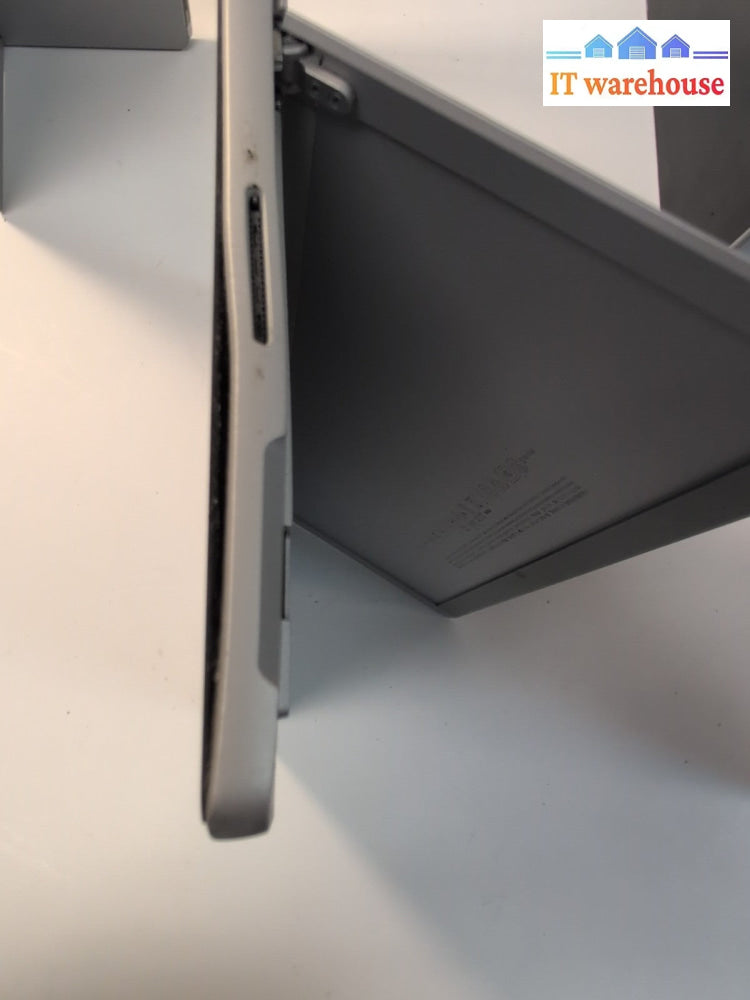 (For Parts) 5x Microsoft Surface Pro (4x 1724 128GB,  1x 1976 256GB) NO Boot -