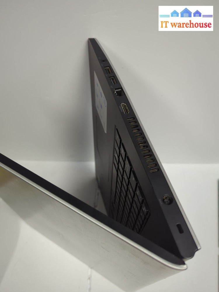 (For Parts) DELL INSPIRON 17 5000 SERIES  laptop (Service Tag: D6L6B12)