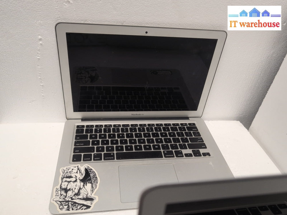 (For Parts, No Power) 3x Apple  13" MacBook Air A1466 (2017/2017/2012)  i5 CPU -