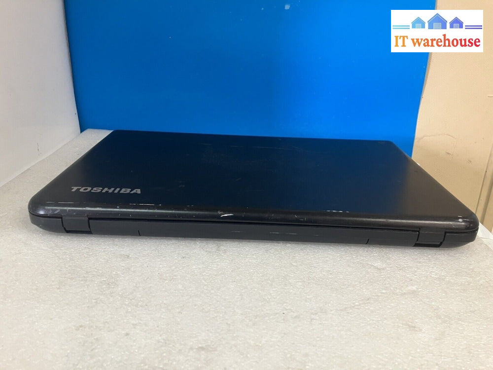 ~(For Parts) Toshiba Satellite C70D 17.3" Laptop AMD A4-5000 No Disk (Bad Screen