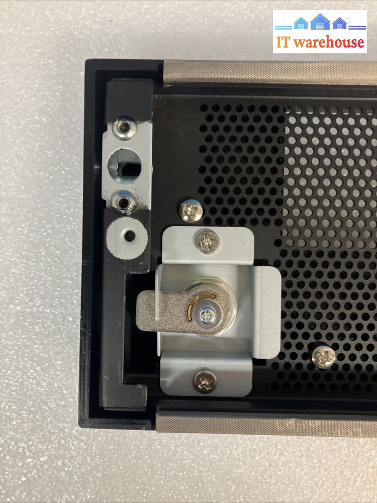 Front cover for Hitachi Virtual Storage Platform G200