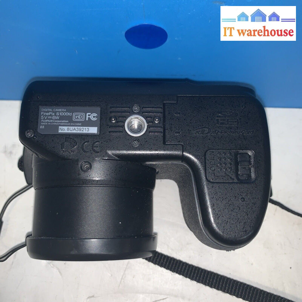 Fujifilm FinePix S Series S1000fd 10.0MP Digital Camera
