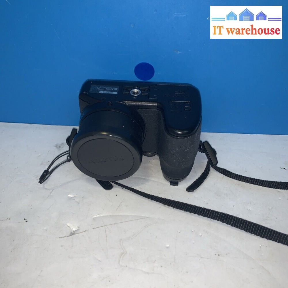 Fujifilm FinePix S Series S1000fd 10.0MP Digital Camera