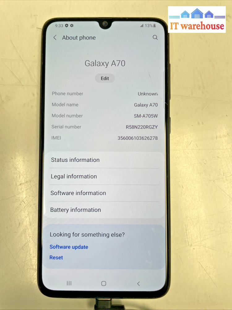 Galaxy A70 128GB with small crack   (Unlocked)  Tested  +