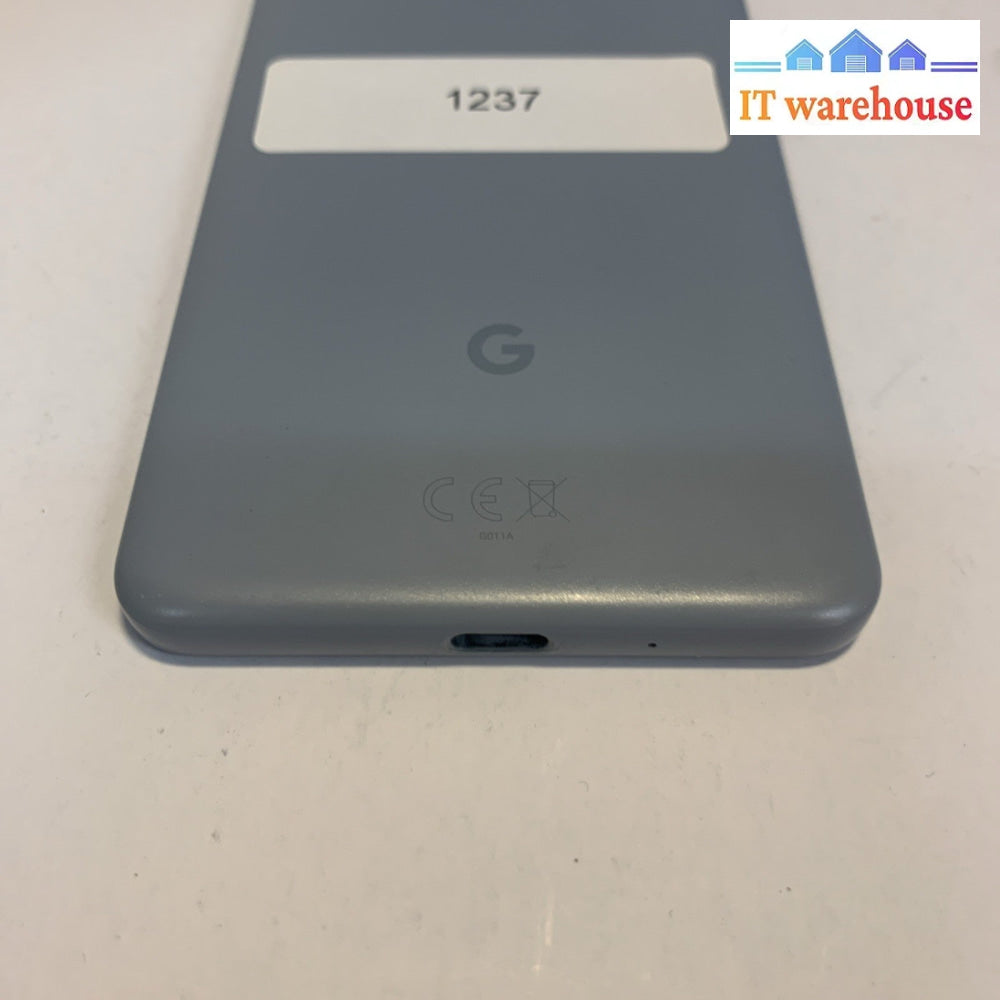 Google Pixel 2 (64GB) - Unlocked- screen cracked