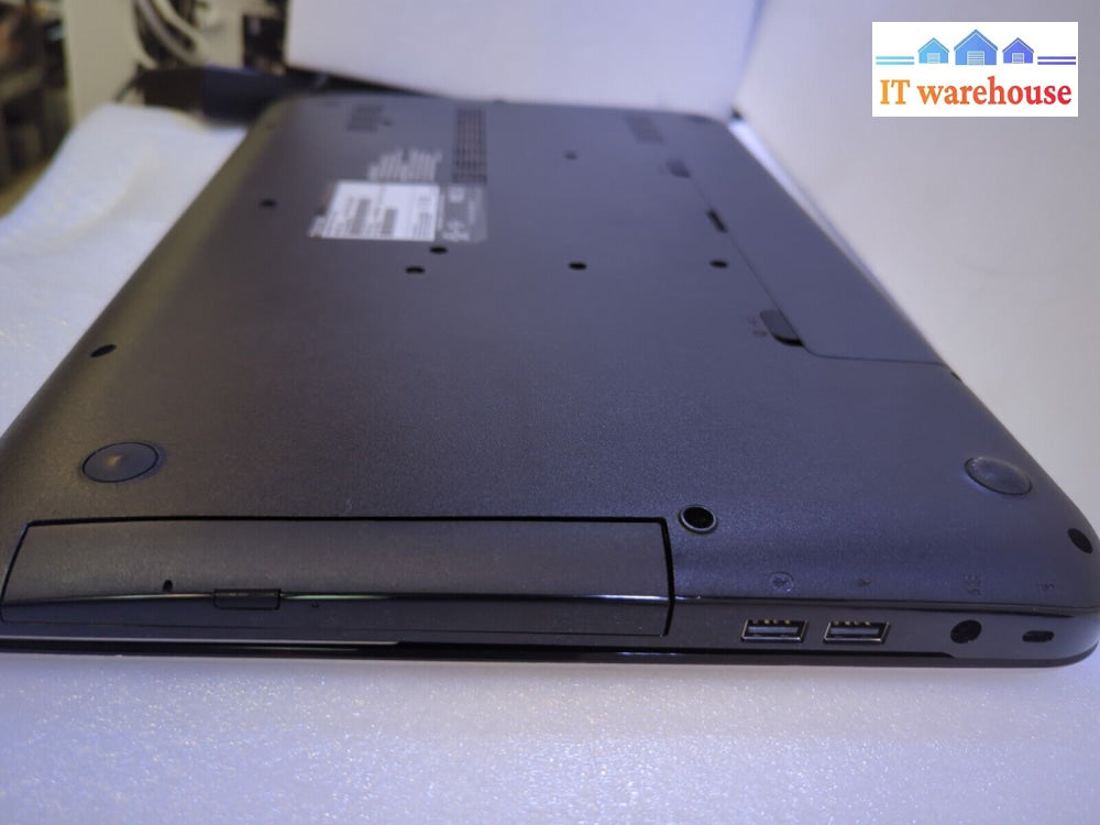 (GRADE A) 17’’ TOSHIBA SATELLITE S70-B i7-4710HQ/16GB RAM/256GB SSD/2GB GPU/WIN10