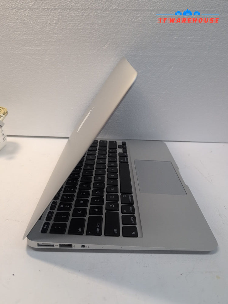 (GRADE A) Apple MacBook Air 11" A1465 2015  i5 - 1.6GHz/128GB SSD/4GB/OS 10. 13-