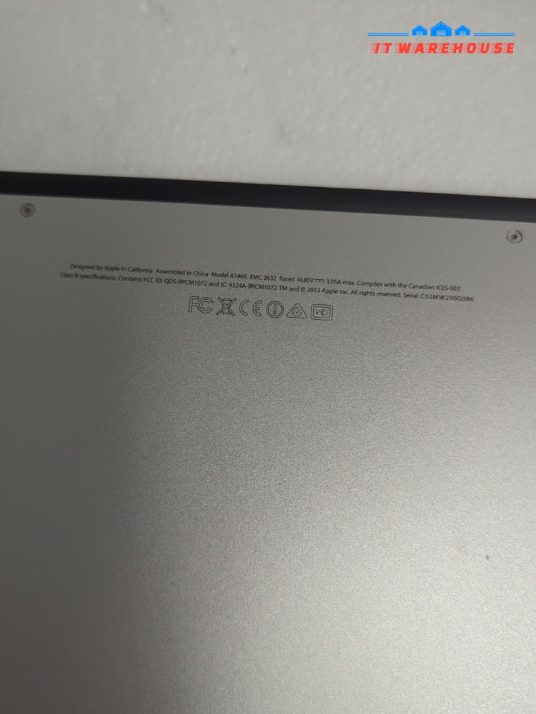 (GRADE A) Apple MacBook Air 13’’ A1466 2014/ i5 - 1.4GHz/4GB/256GB SSD/OS 10.13