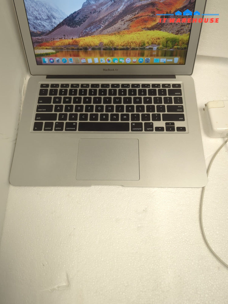 (GRADE A) Apple MacBook Air 13’’ A1466 2014/ i5 - 1.4GHz/4GB/256GB SSD/OS 10.13