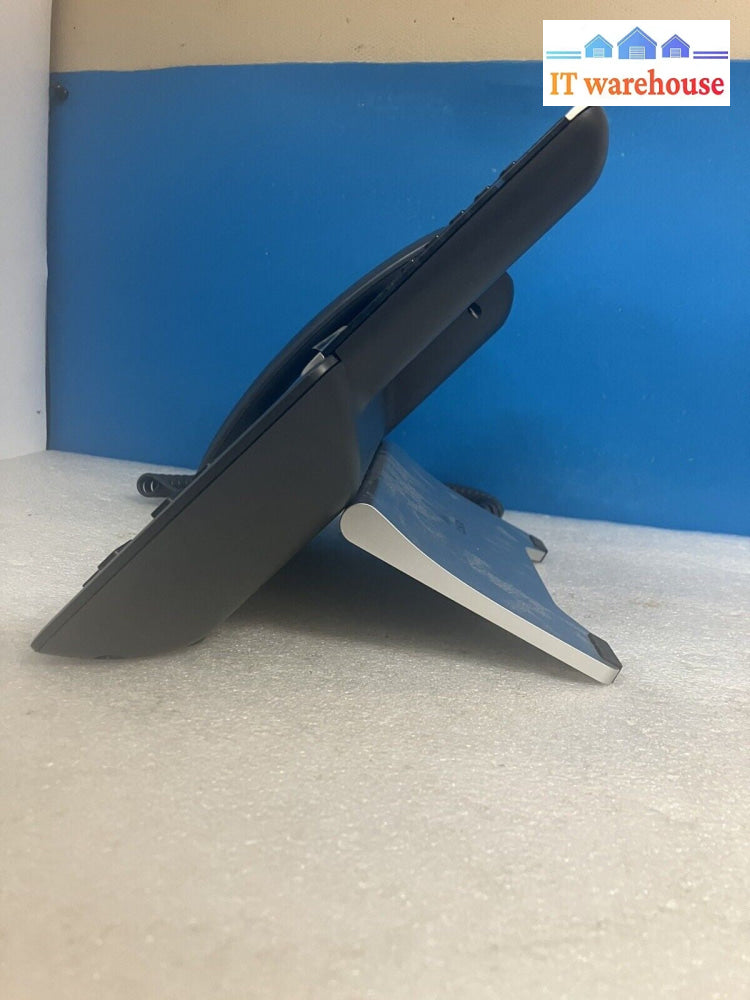 - (GRADE A) Cisco CP-8811 VoIP IP Gigabit PoE LCD Display Office Phone