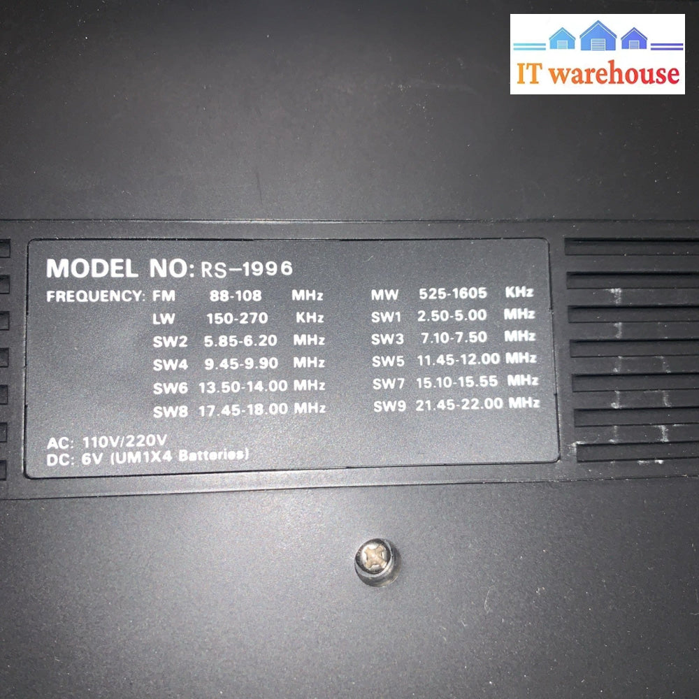 Grade A - World Band BMG RS-1996 Radio