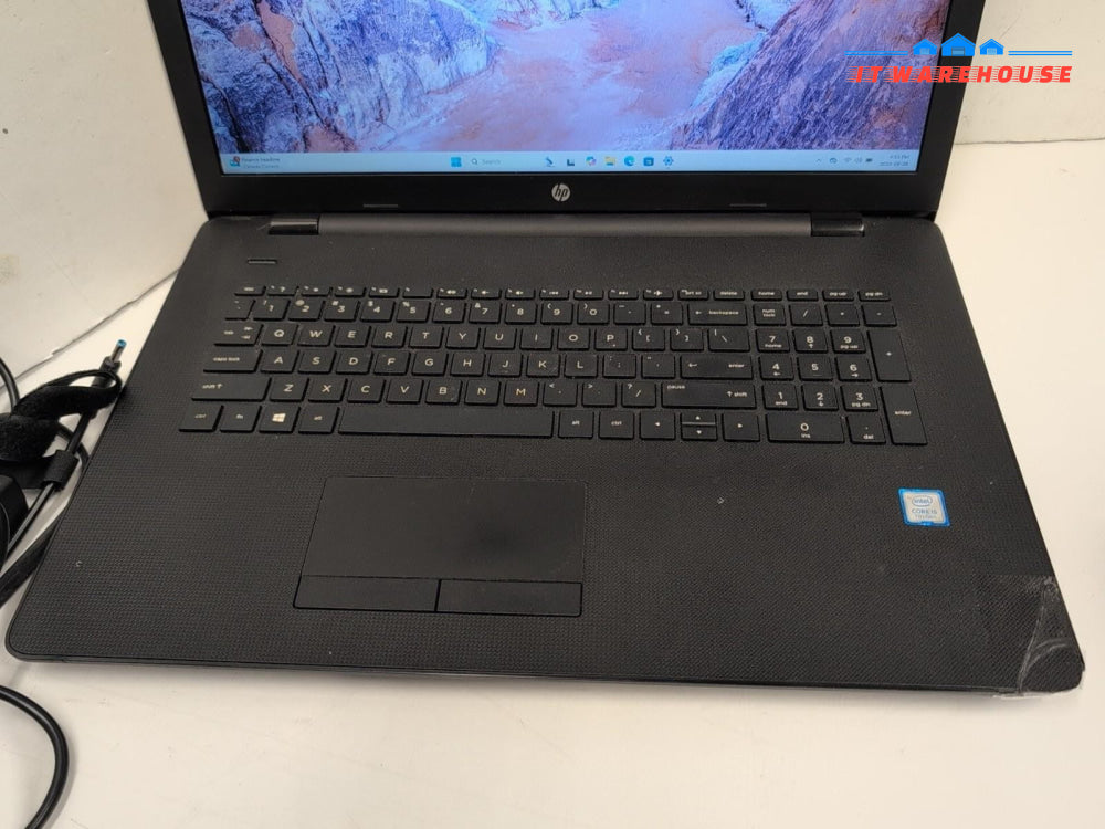  Hp 17" Laptop 17-BS0xx i5-7200U /8GB Ram/ 240GB SSD /Win11 (CRACKED, READ)-