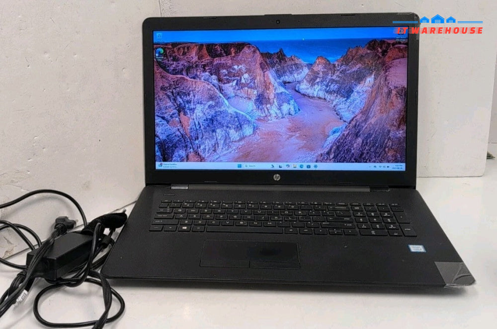  Hp 17" Laptop 17-BS0xx i5-7200U /8GB Ram/ 240GB SSD /Win11 (CRACKED, READ)-