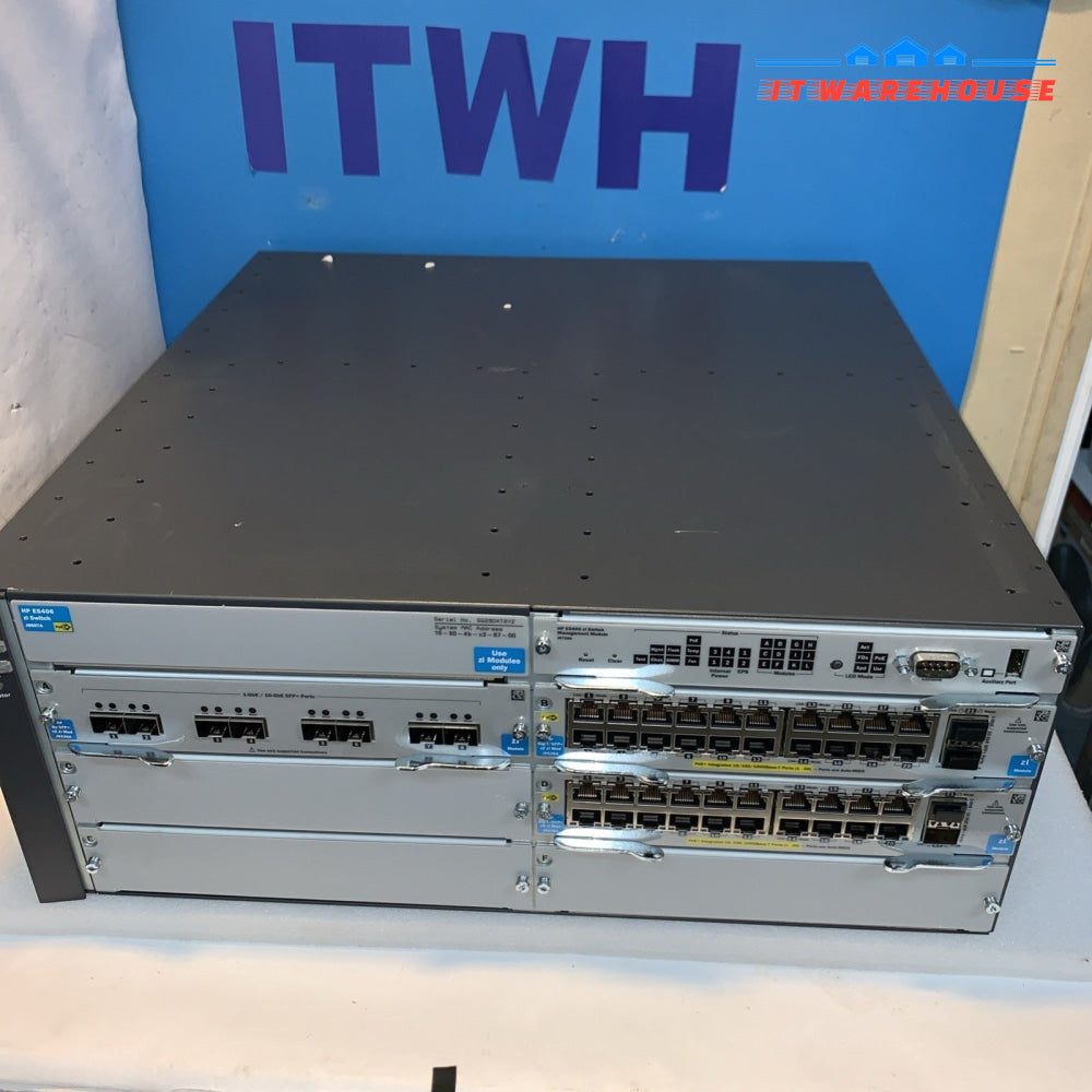HP ProCurve 5406 ZL (J8697A) + 2x J9536A + 1x J8726A + 1x J9538A + 1x J9306A