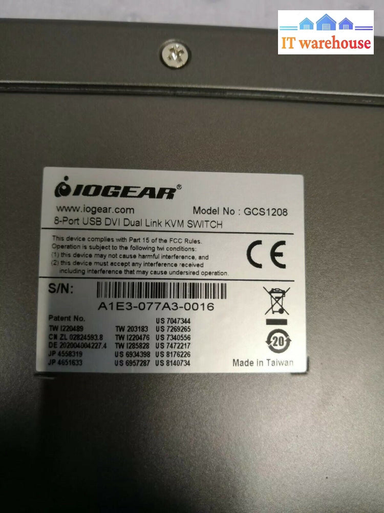  IOGear 8-Port USB dual-link DVI KVM Switch with VGA Support GCS1208 W/ AC 