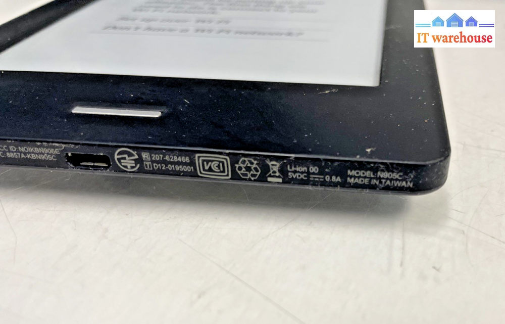 Kobo N905C Touch Edition eReader Tablet 6" Display with small spot Tested  +