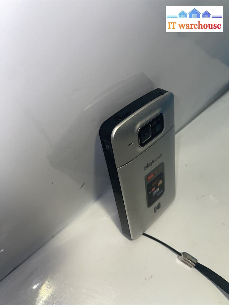 Kodak PlayTouch Video Camera (16GB SD card)